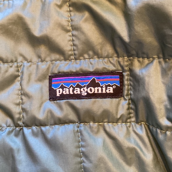 Patagonia Nano Puff Jacket (Small) - Picture 2 of 10